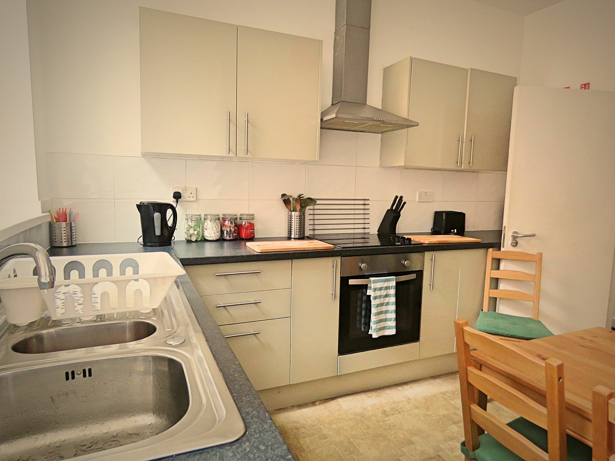 Harley Serviced Apartments - West Street 6 Bedrooms Sheffield Exterior photo